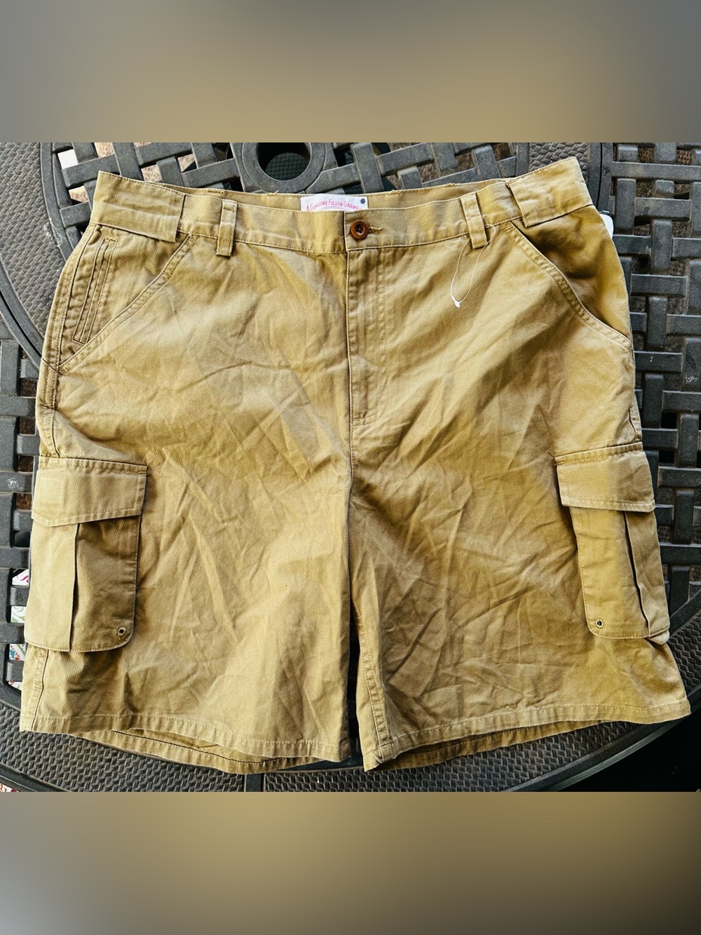 Filson Women’s Khaki Cargo Shorts NWOT 16